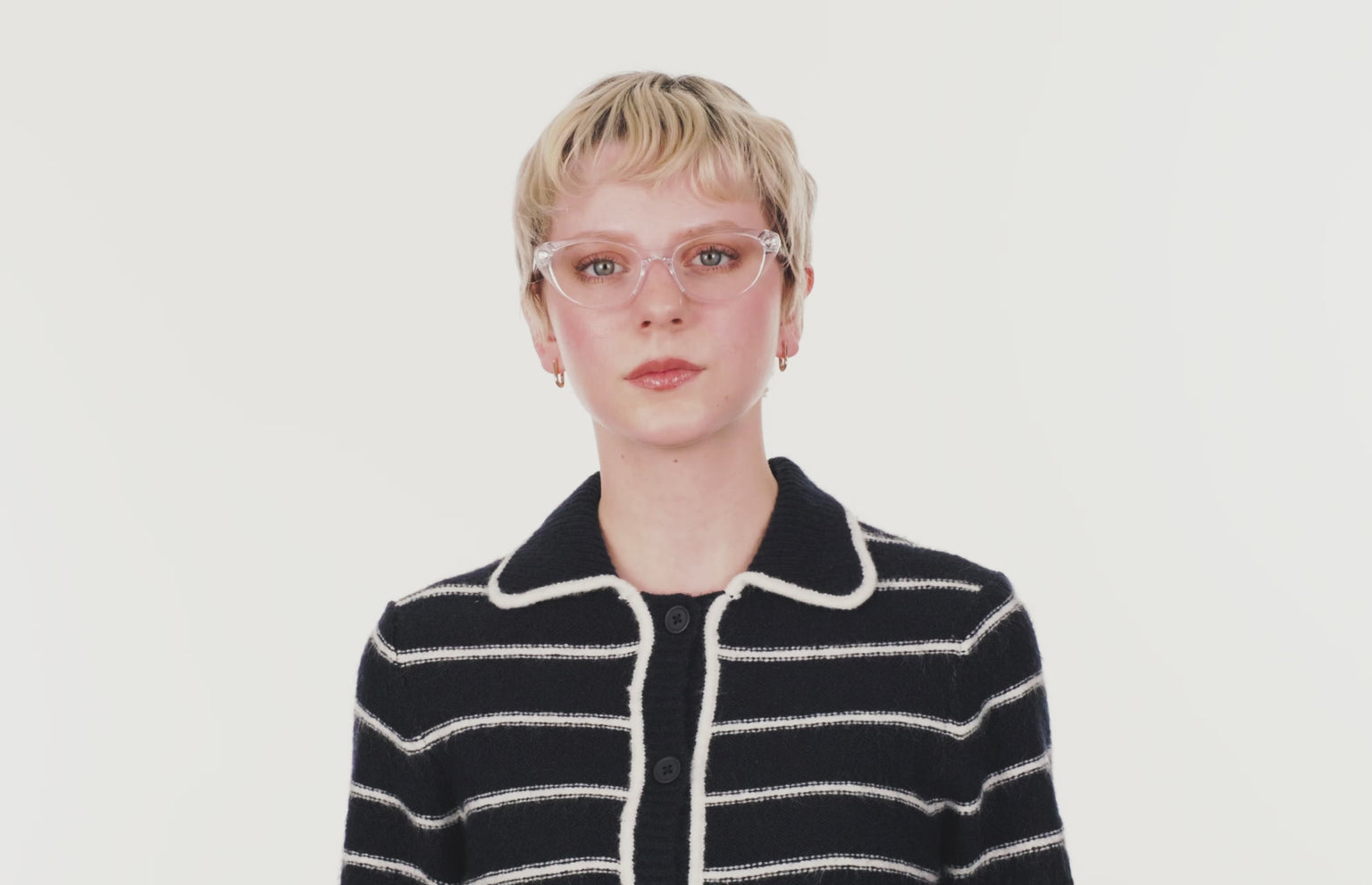 The ella - Lensless - LifeStyle Thumbnail 2 - Pair Eyewear
