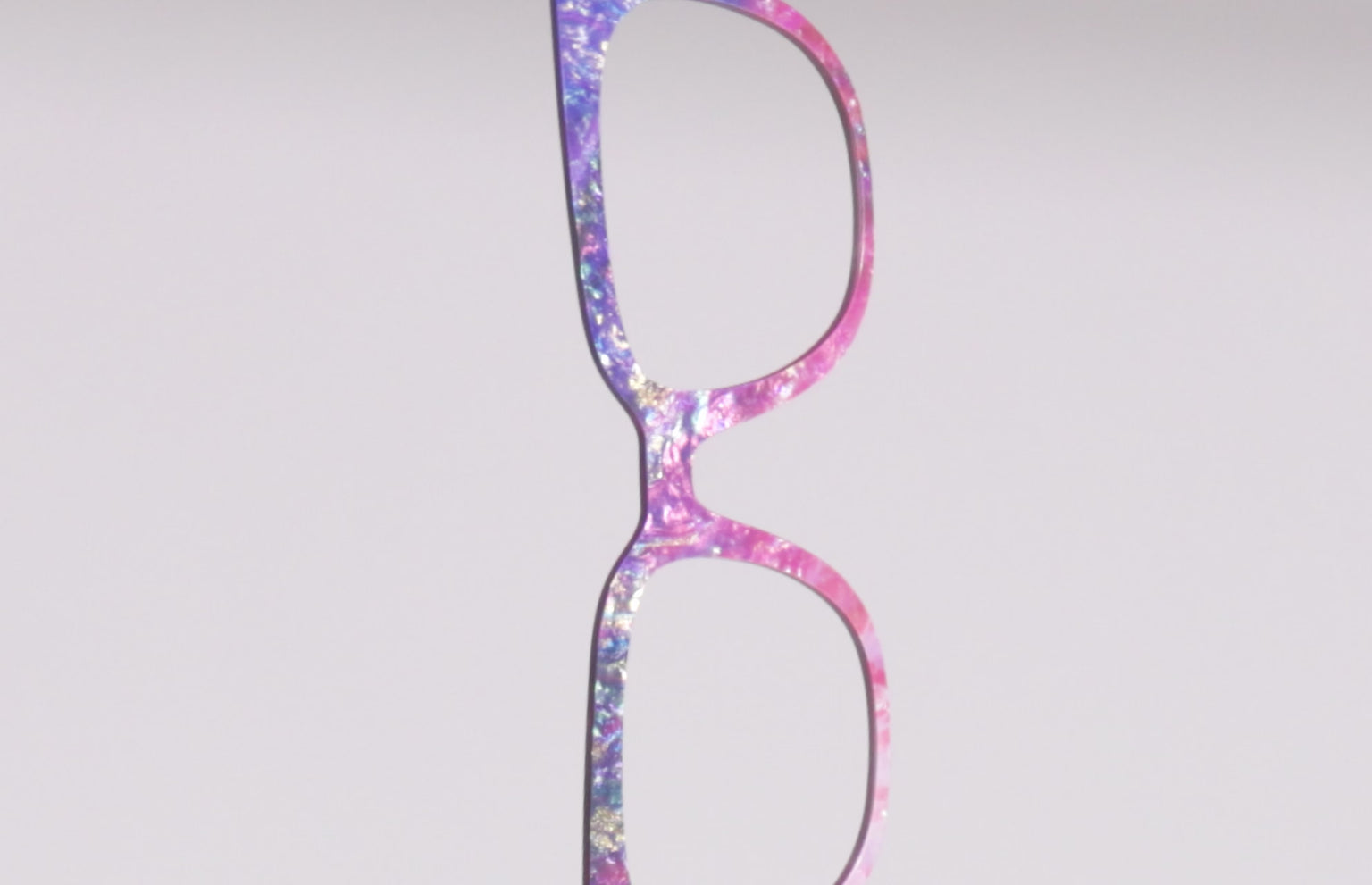 The Pink Nebulous Pearl - LifeStyle Thumbnail Video1 - Pair Eyewear