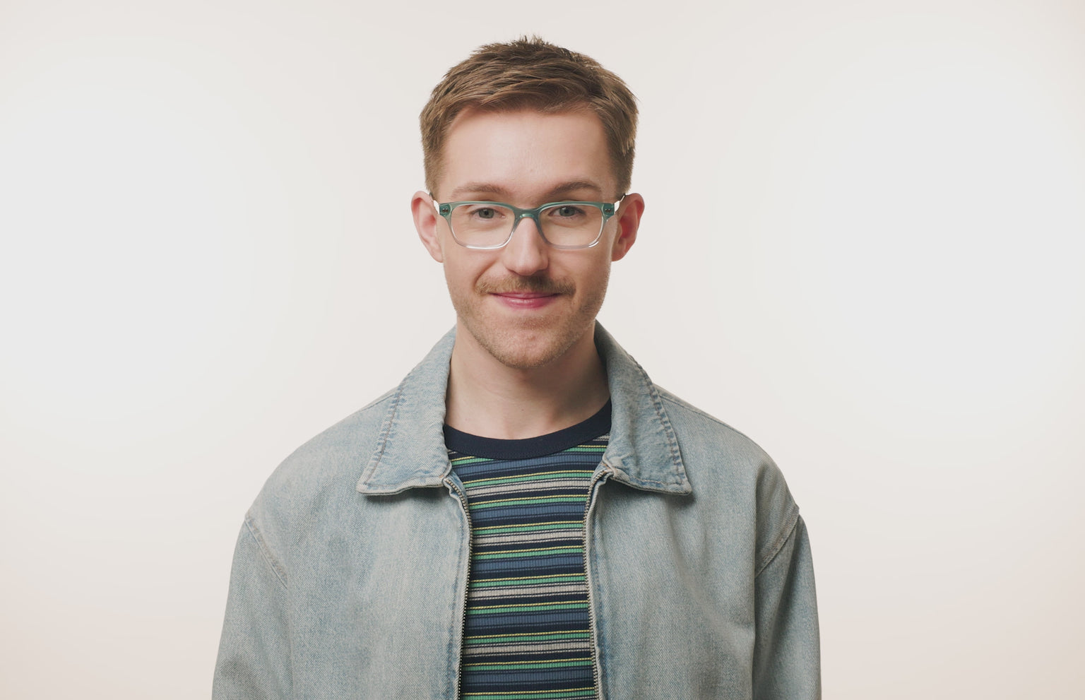 The Finley - LifeStyle Thumbnail 2 - Pair Eyewear