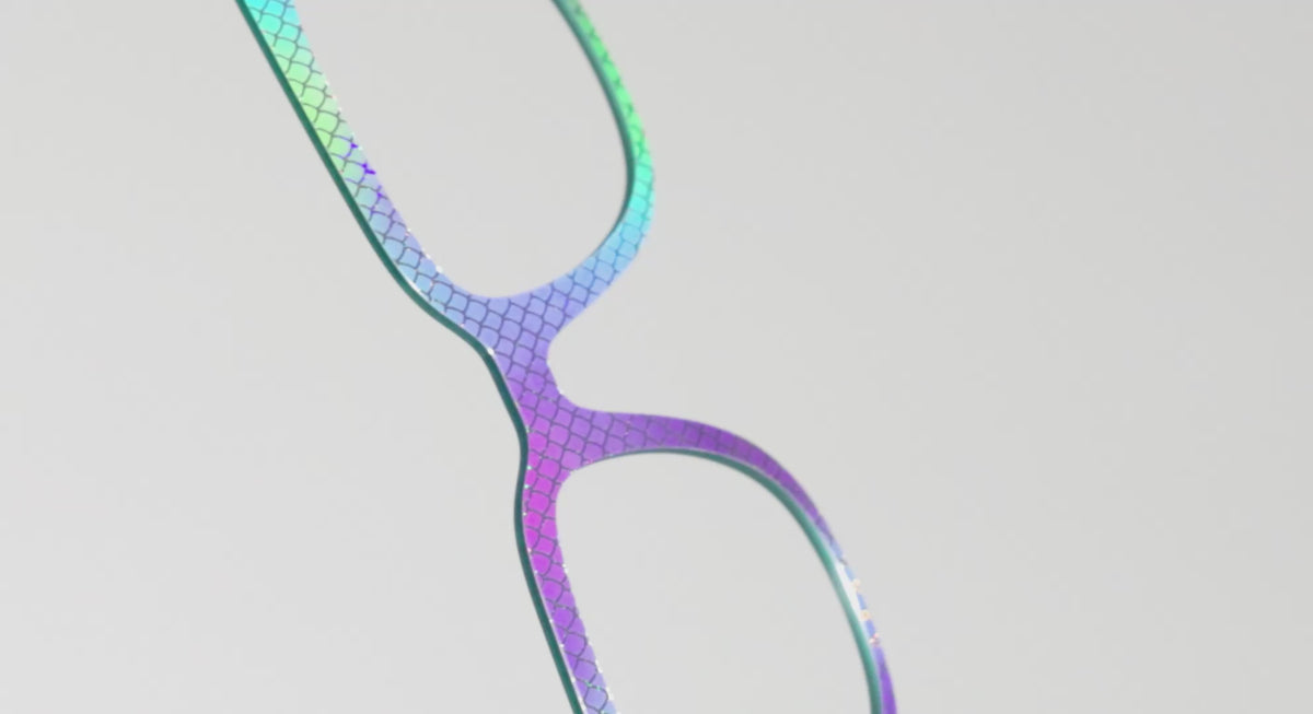 The Holographic Dragon Scales - LifeStyle Thumbnail Video1 - Pair Eyewear