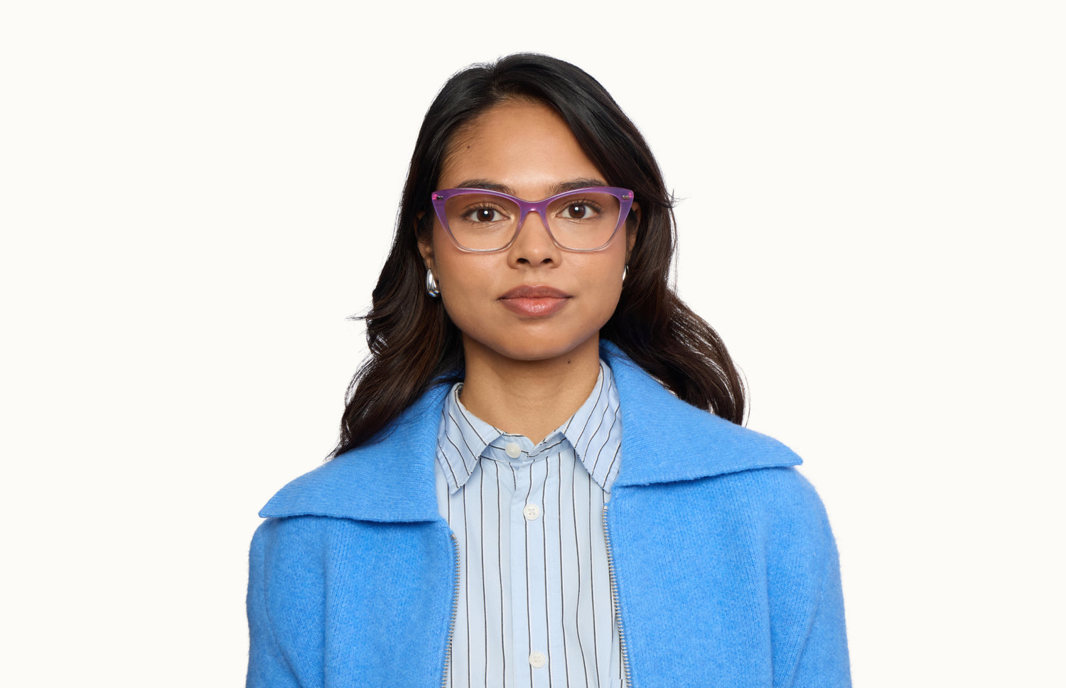The Wanda - LifeStyle 1 - Pair Eyewear